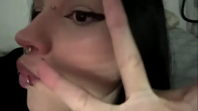 LouisePavlides webcam