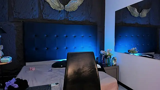 MillaGrey webcam