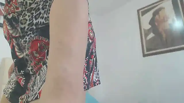 gatasexlucy webcam