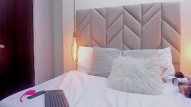 IsabellaFoox webcam