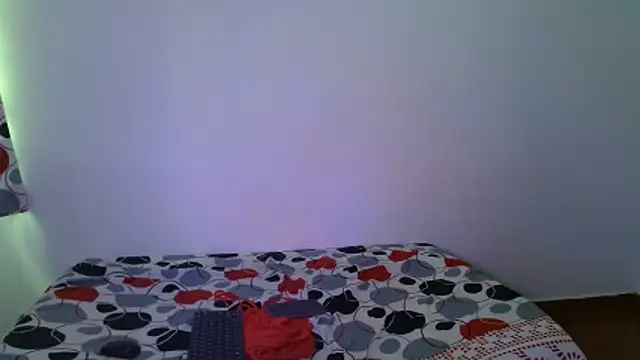 Luciasmith_74829 webcam