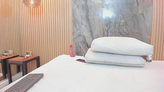 mary_spencer webcam