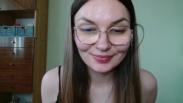 LooveELLYx webcam