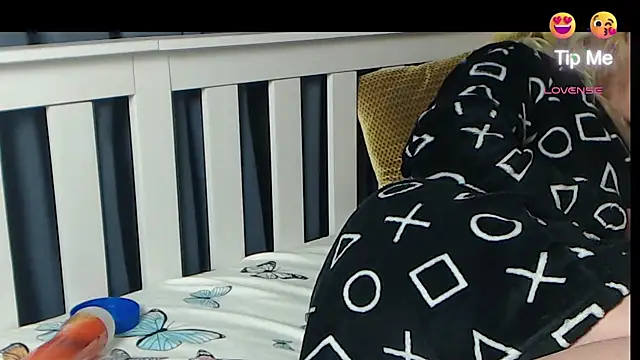 leilahotX webcam
