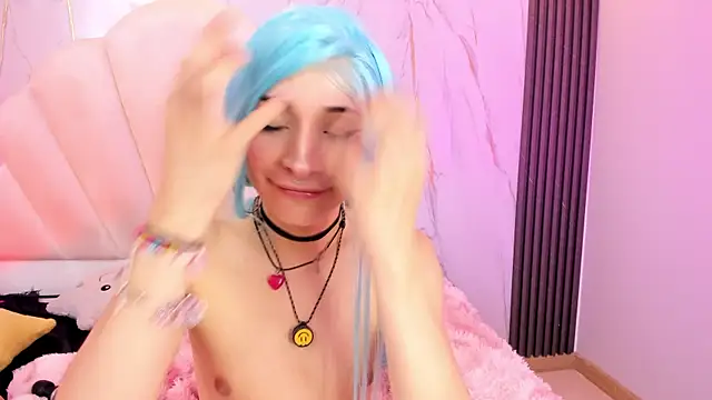 AliiceWonderland_ webcam