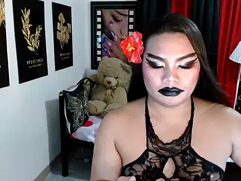 TSbrianaHugeCock webcam