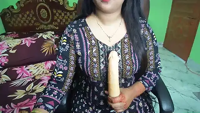 BengaliQueenStar webcam