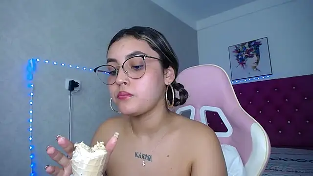 kathe-mills235 webcam