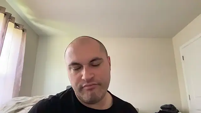 SluggishChase99 webcam