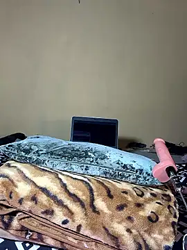 Bella045 webcam