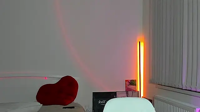 Andrea_Blossom webcam