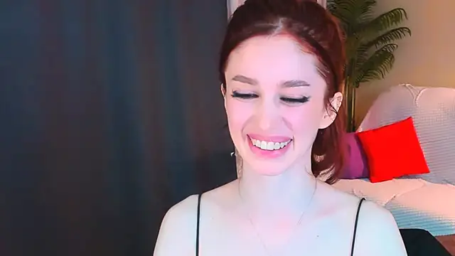 ChristinaConteeree webcam