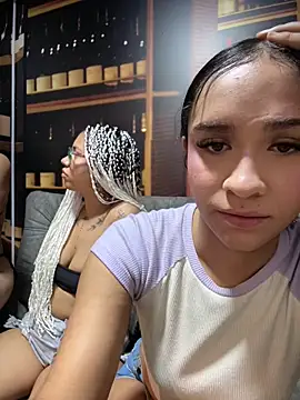 Isabella-Teen webcam