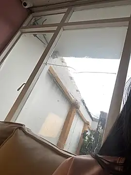 PamelaJonsom_ webcam