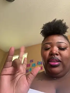 Chocolatebunnyxx96 webcam