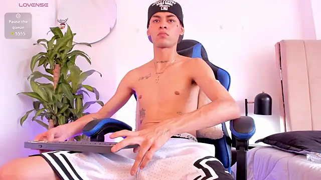 LennerCollins_ webcam