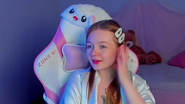 ElinaVale webcam