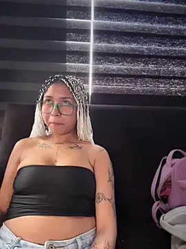 Laila_LS webcam