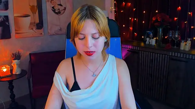 VivienneHebert webcam