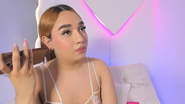 LiaCampbell_ webcam