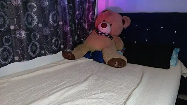 ANGELIQUE_KLANE webcam