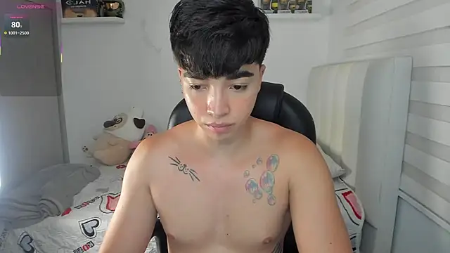 santy7v7 webcam