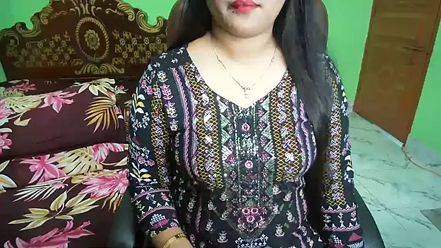 BengaliQueenStar webcam