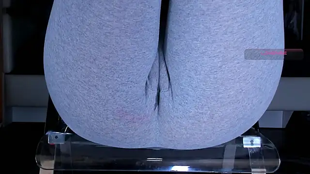 Cameltoe_squirt_inPants webcam