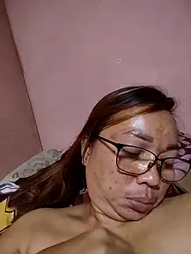 Webcam Model (asianwet4u) is live
