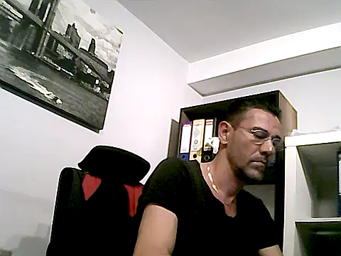mastercharisma35 (Ask my age) - like tips pls....
