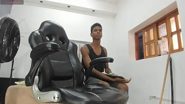 khris__evans webcam