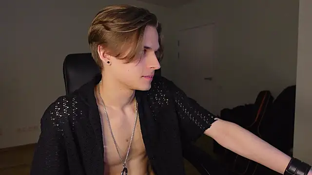 david_heath (M twink) - NEW HERE!!