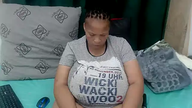 CaramelMelons78 webcam