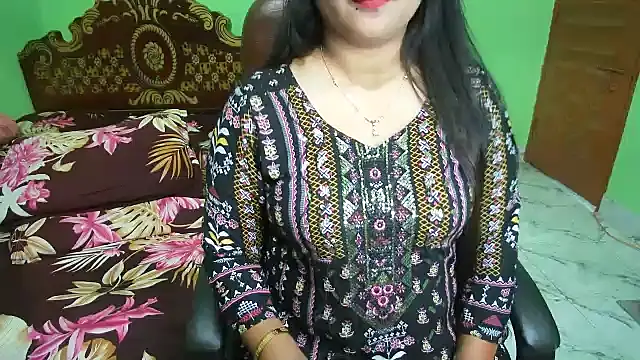 BengaliQueenStar webcam