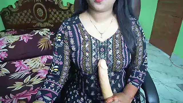 BengaliQueenStar webcam