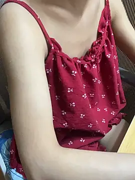 Mina048 webcam