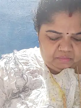 tamilthanushri webcam