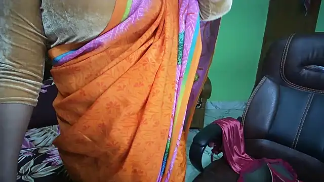 BengaliQueenStar webcam
