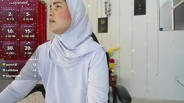 AishaAmin_ webcam