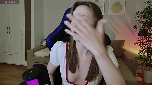 alexa_feels_ webcam