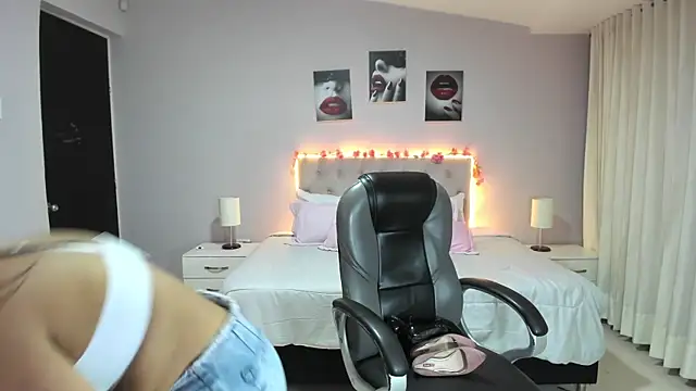 Miss_Cataleya__ webcam