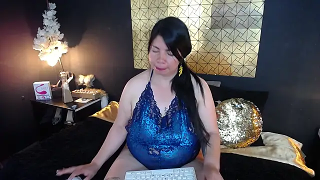 kinky_momm webcam