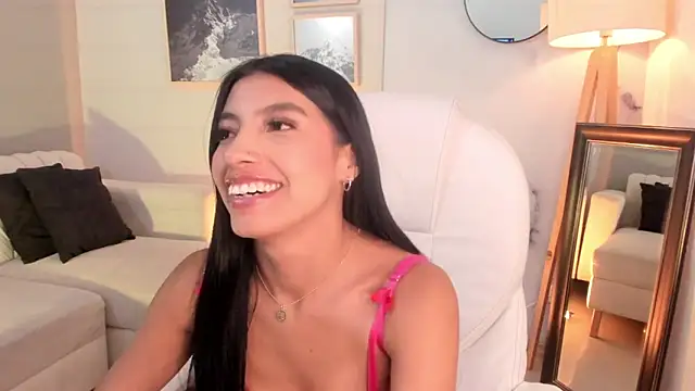 Tiffany_Low webcam