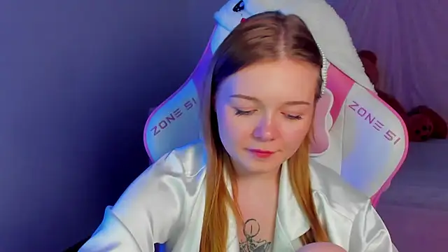 ElinaVale webcam