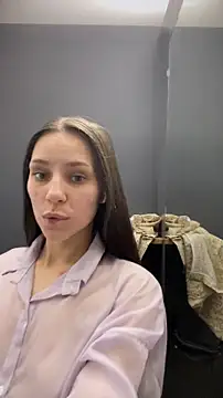 ElaraTiara webcam