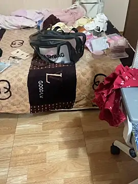 Mina048 webcam