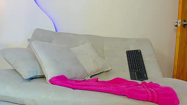 ArohomLester_ webcam