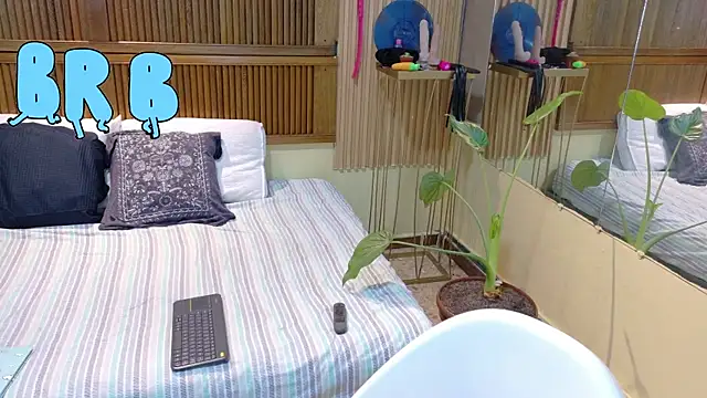 Eli666uwu webcam