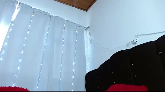 Charlothe_Wright webcam