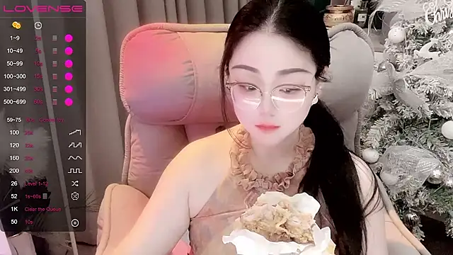 Monica-666888- webcam